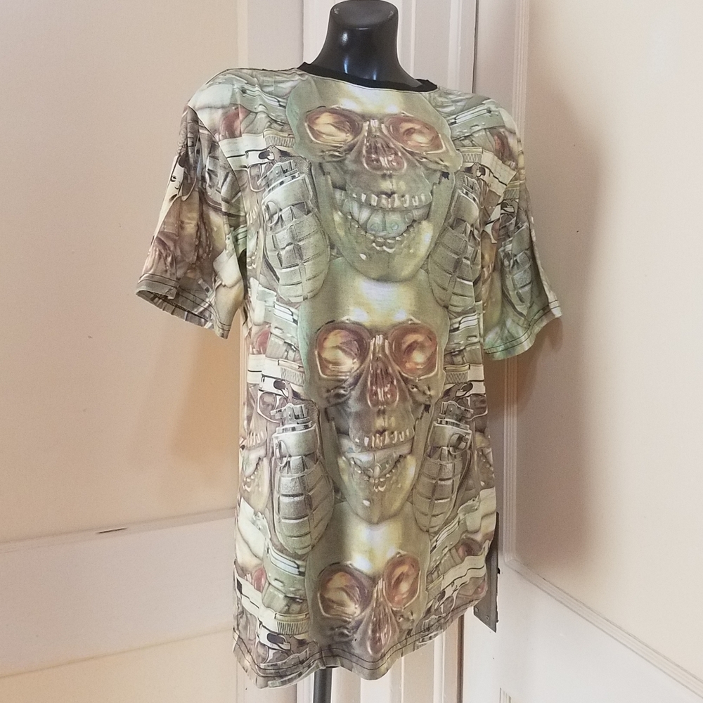 Heights All Over Skull Graphic Crew Top